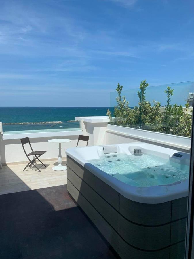 Trevi Family Resort Cattolica Exterior photo