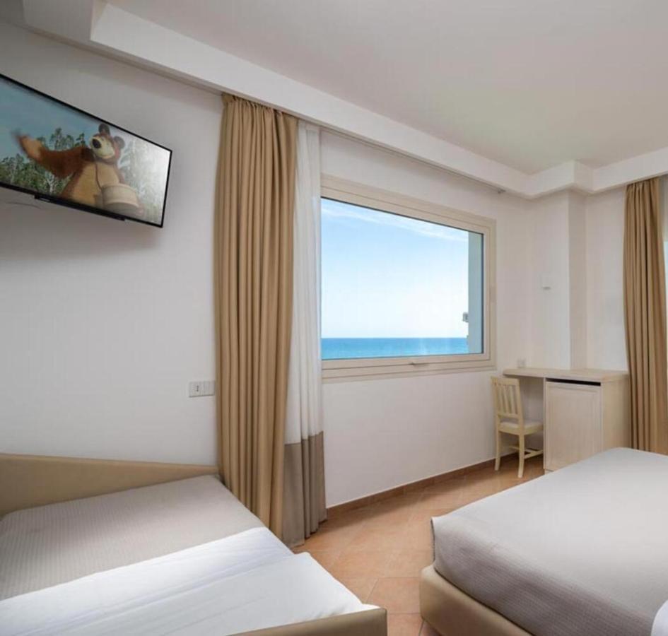 Trevi Family Resort Cattolica Exterior photo