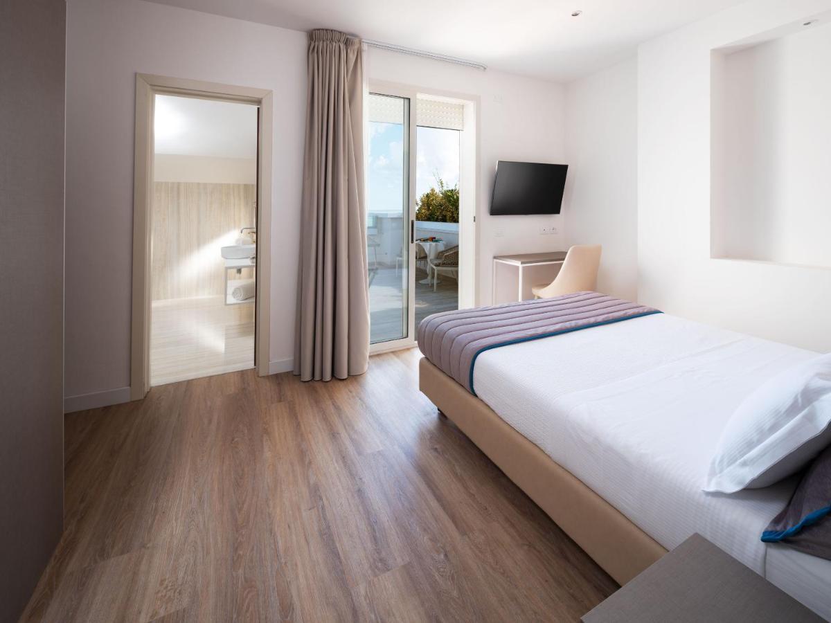 Trevi Family Resort Cattolica Exterior photo