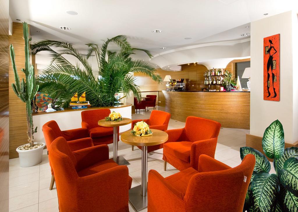 Trevi Family Resort Cattolica Exterior photo